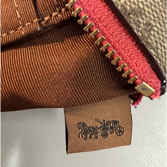 COACH Signature Canvas With Disco Patches. NWOT - Picture 12 of 16